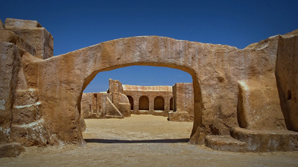 Ong-Jmal-Star-Wars-Sets-in-Tunisia-