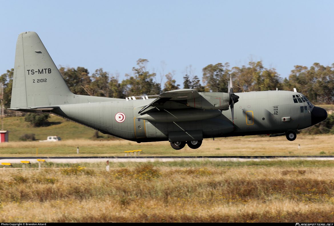 Tunisian Military Planes Flying to Ukraine’s Neighboring Countries to Bring Back Tunisians